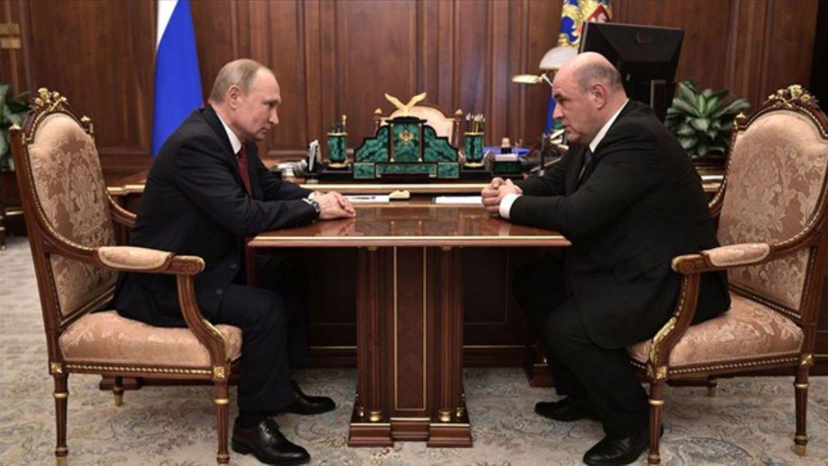 Putin, Miustin'in sunduu yeni kabineyi onaylad