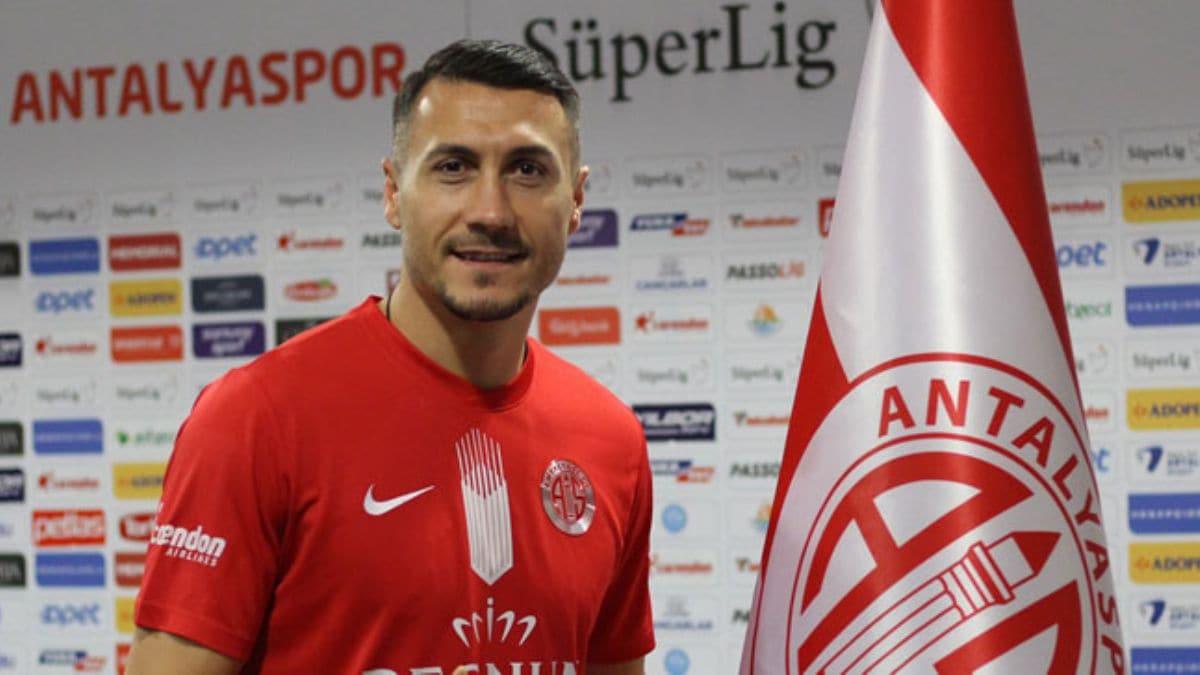 Antalyaspor'un son bombas Adis Jahovic oldu