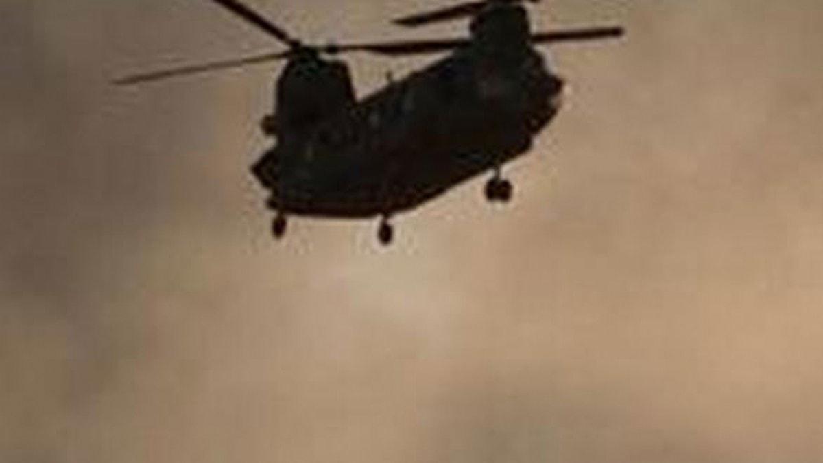 Afganistan askerlerini tayan helikoptere roket saldrsnda 4 kii yaraland