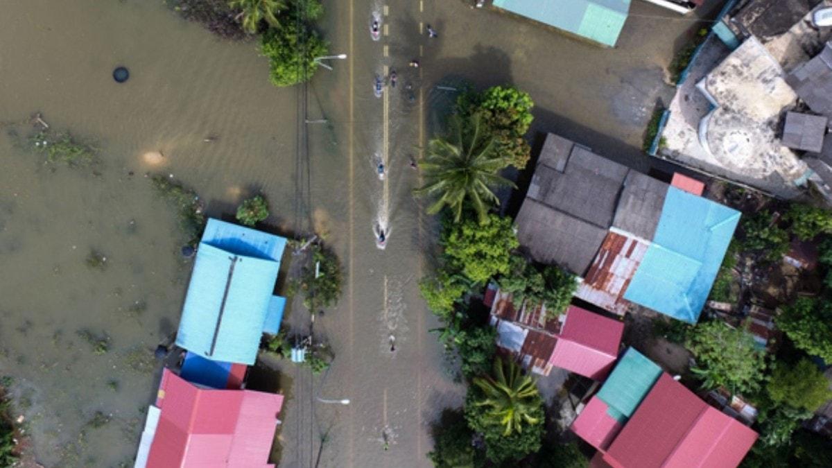 Malezya'da sel felaketi! Yzlerce kii tahliye edildi