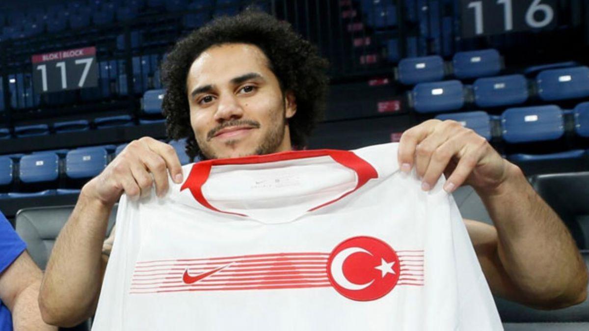 Shane Larkin'in Trk vatandal bavurusu onayland