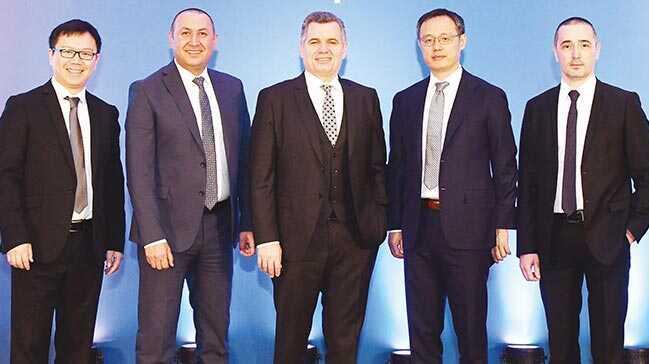 Turkcell ve Huawei 1 milyon 'Google'sız telefon satacak