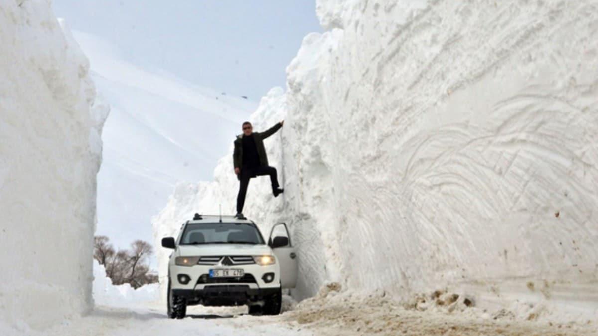 Hakkari Yksekova'da kar kalnl 6 metreyi geti