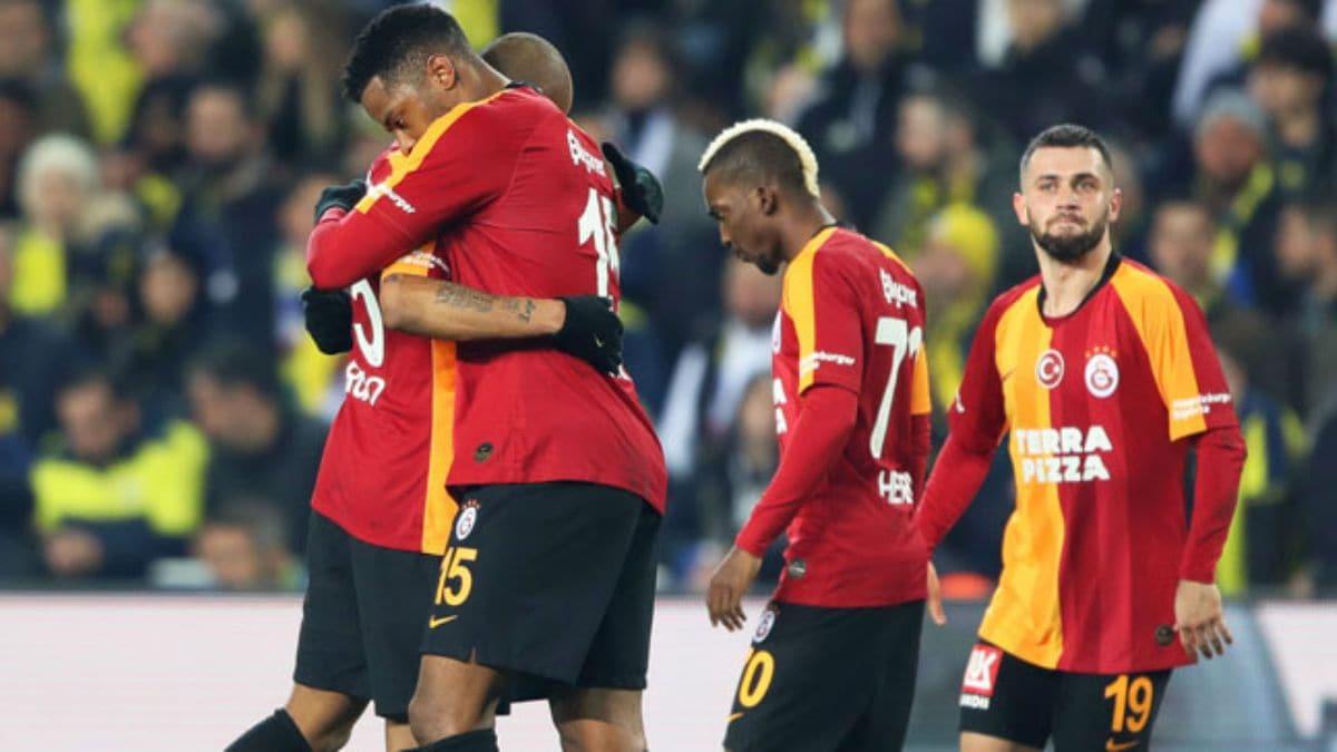 Galatasaray, Fenerbahe'yi deplasmanda malup etti