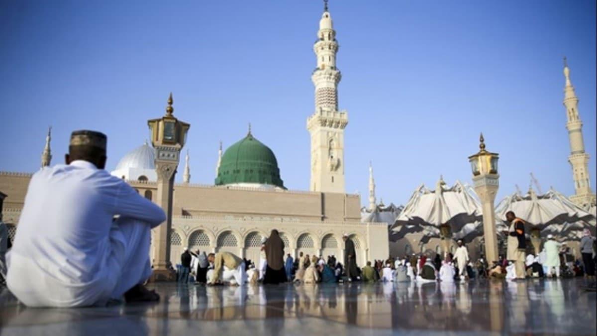 Suudi Arabistan koronavirs nedeniyle umre ziyaretlerini askya ald