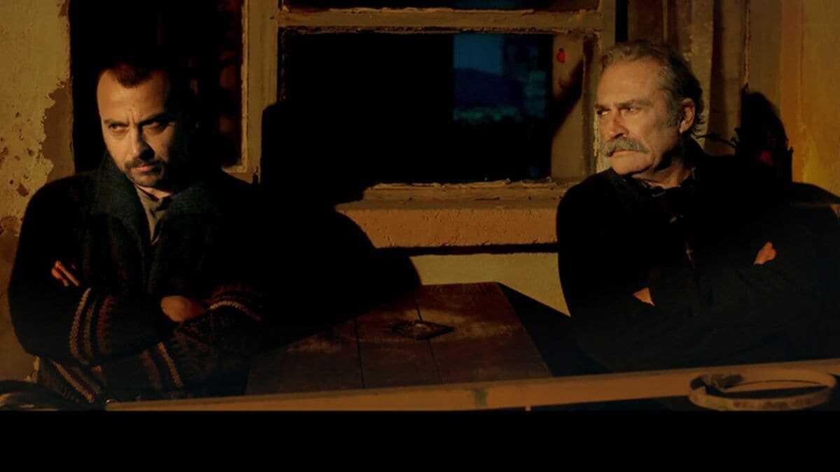 Ali Atay, Haluk Bilginer ve Hande Doandemir'in dll filmi 'Nuh Tepesi' vizyona giriyor