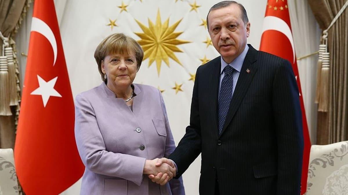 Bakan Erdoan ve Merkel'den kritik dlib grmesi