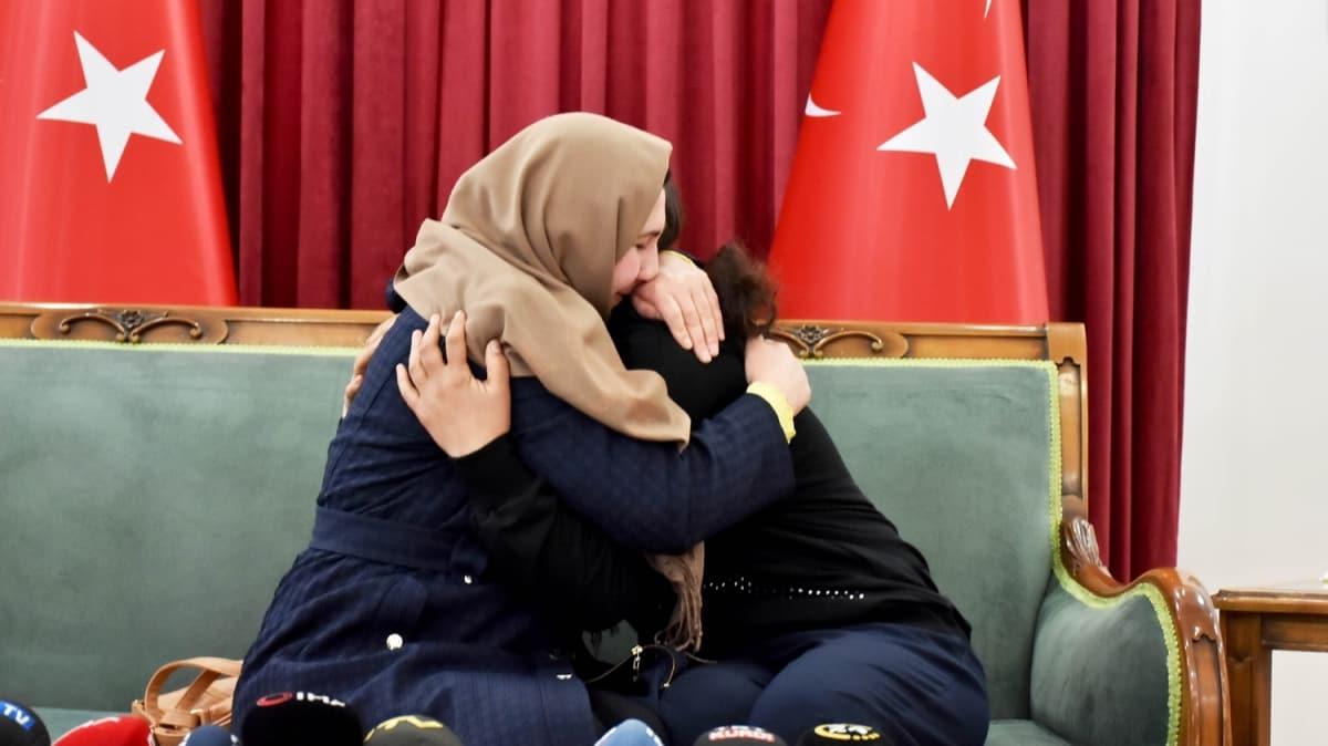 Diyarbakr annelerinden Naime Dalm, 6 yln ardndan kzna sarld