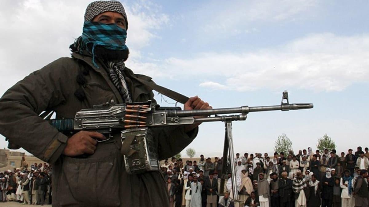 Taliban militanlar yerel bir radyonun mdrn kard