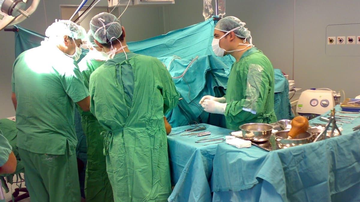 Hacettepe'den ameliyat karar: Zorunlu olmayanlar durdurulacak