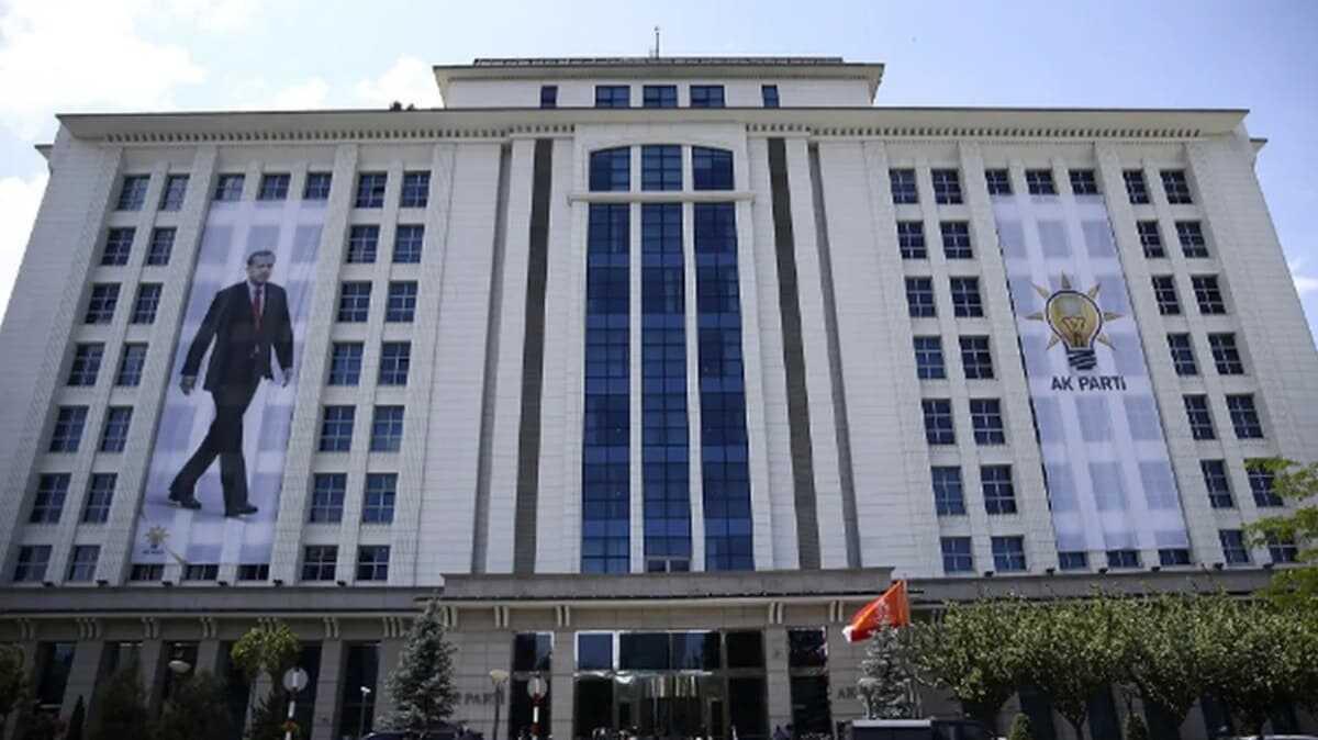 AK Parti'den belediyelere: Borcu olann suyunu kesmeyin