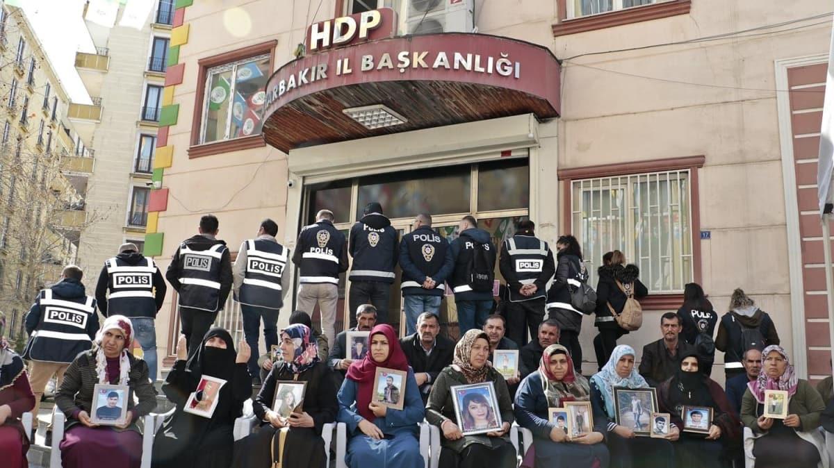 Diyarbakr annelerinin bekleyii sryor... Aile says 134 oldu