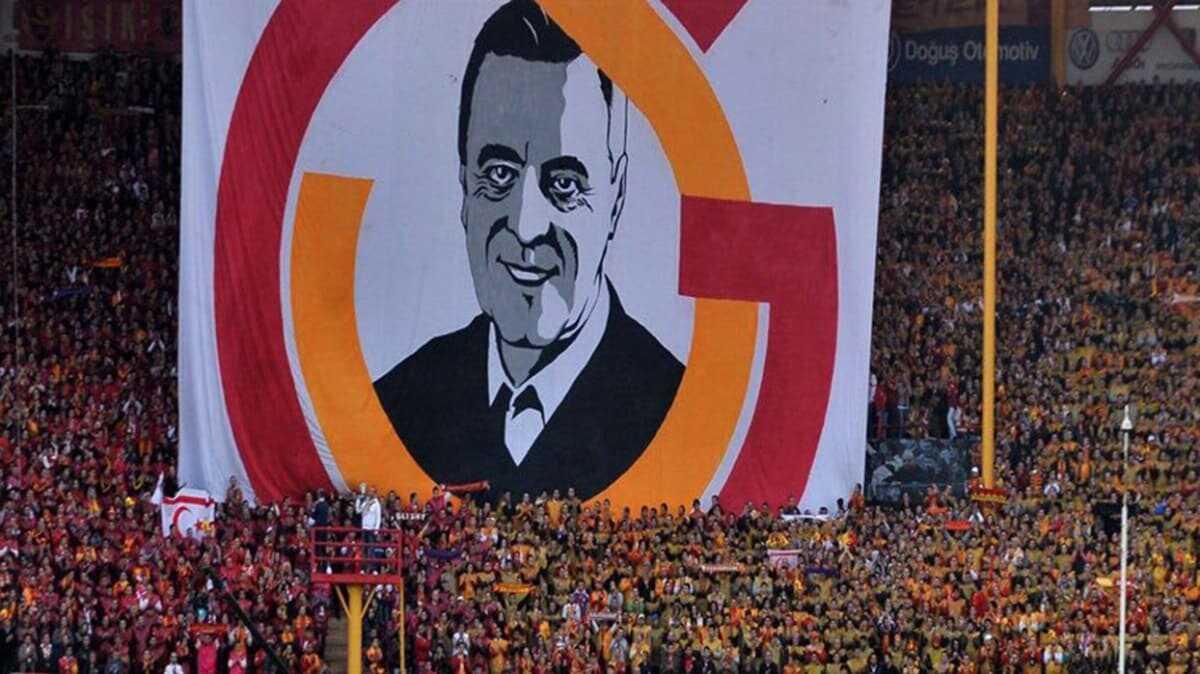 Galatasaray Özhan Canaydın'ı unutmadı