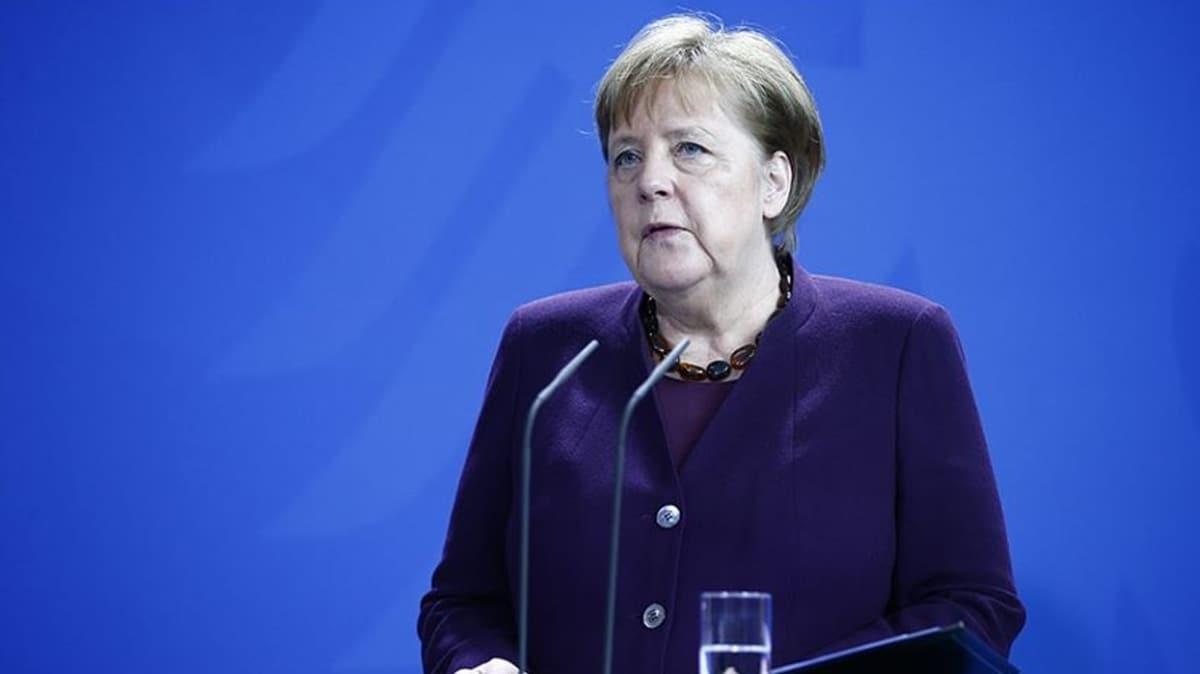 Merkel'in 3. koronavirs testi de negatif kt