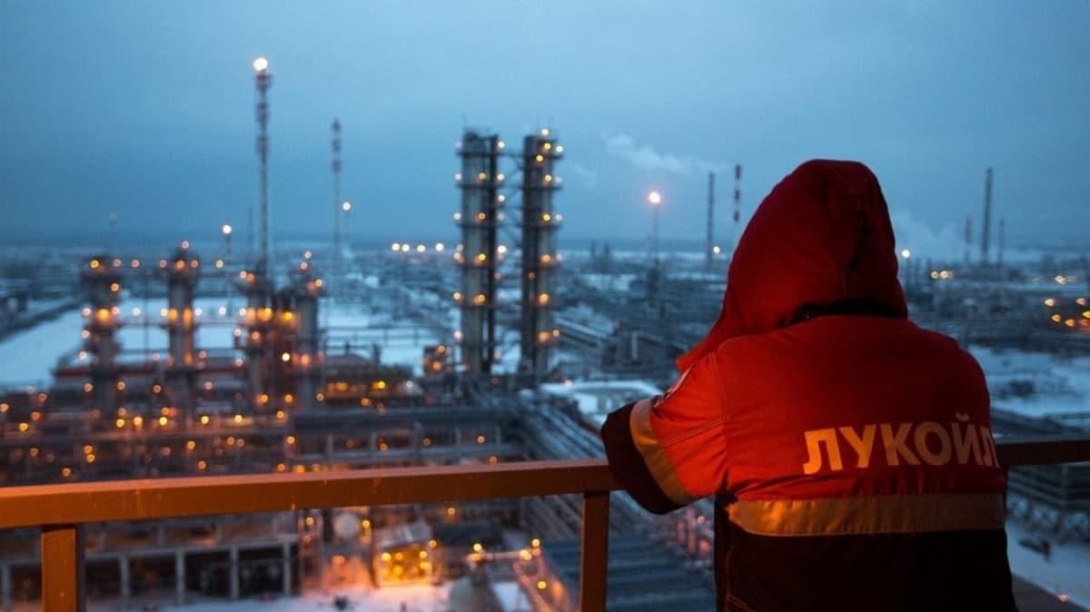 Rusya'dan dikkat eken petrol adm