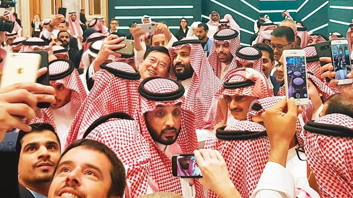 Riyad, vatandalarn ABD'de glge gibi izliyor