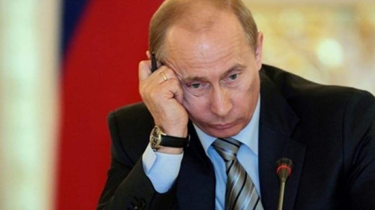 Rusya Devlet Başkanı Putin'den itiraf: Ekonomimiz zor durumda
