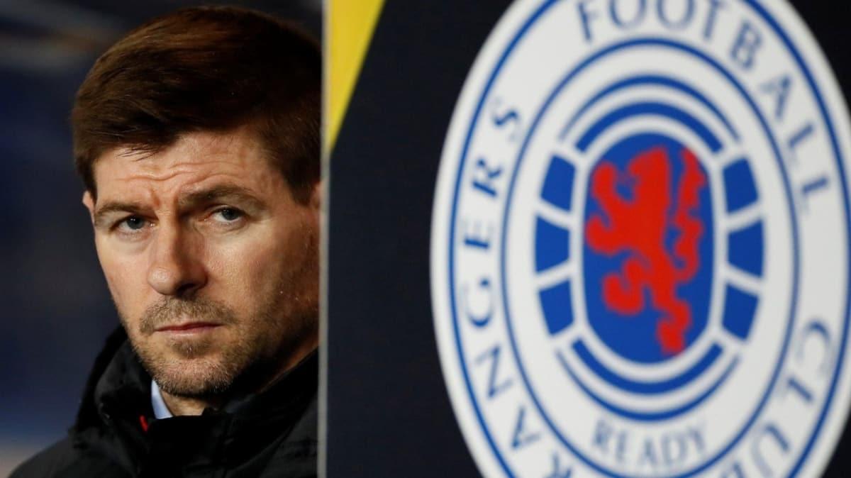 İskoç devi Rangers'ta Steven Gerrard ve futbolcuların maaşları 3 ay ertelendi