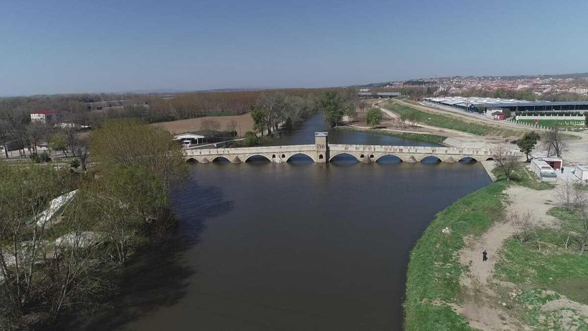 Bulgaristan baraj kapaklarn at, takn 'Kanal Edirne' nledi