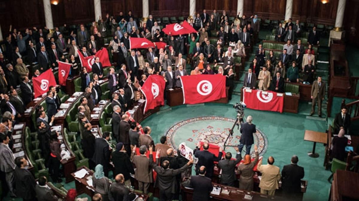Tunus Meclis Bakanl vekillere ynelik terr saldrs tehditleri iin soruturma almasn istedi