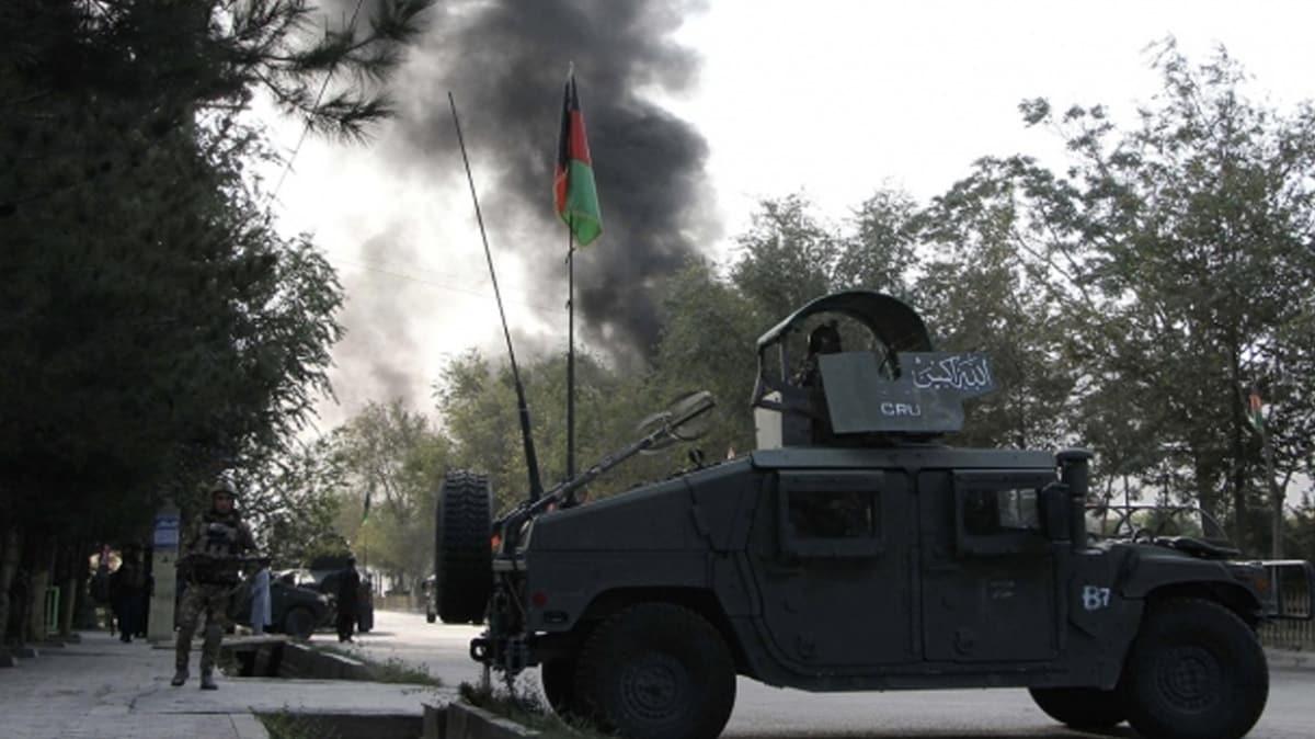 Afganistan cuma namaz sonras camiye silahl saldr: 3 l
