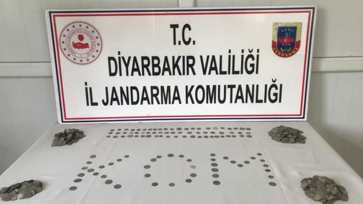 Diyarbakr'da tarihi eser operasyonunda 1389 gm sikke ele geirildi