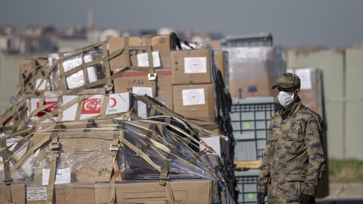 Türkiye'den Somali'ye yardım malzemesi desteği