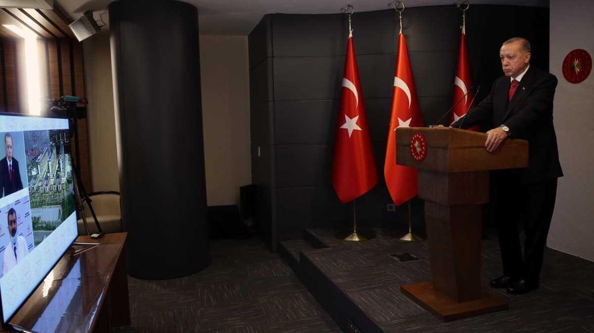 stanbul'da byk gn! Bakan  Erdoan'dan pe pee mjdeler...