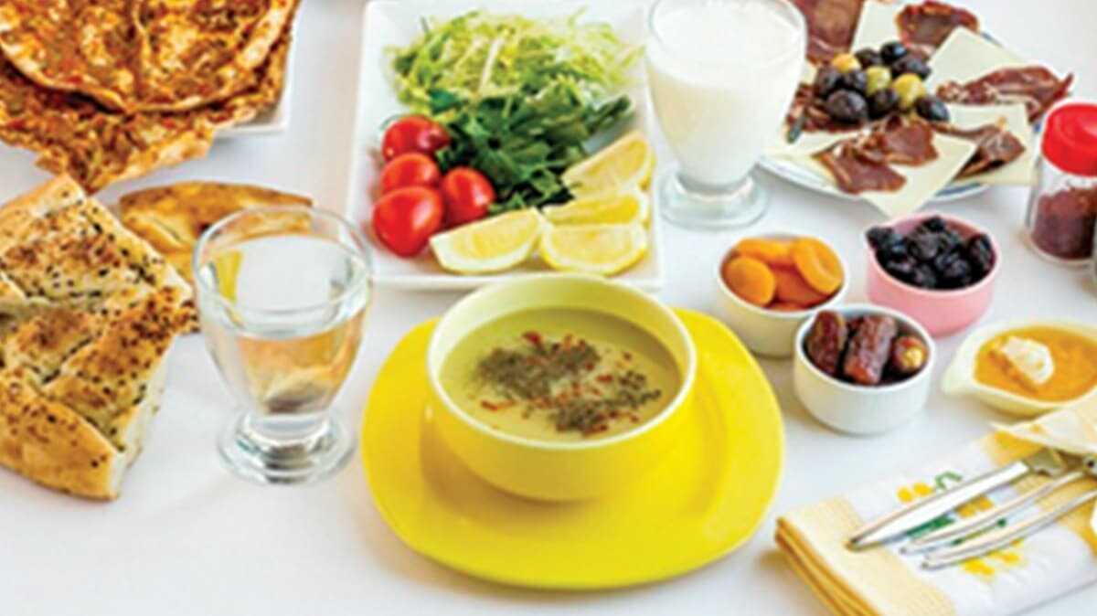 Bilim Kurulu'ndan oru tavsiyesi: ftarla sahur aras  iki litre su tketin