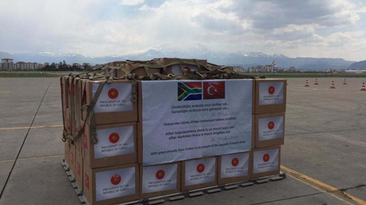 Tbbi yardm malzemelerini tayan TSK'ya ait uak Gney Afrika Cumhuriyeti'ne ulat