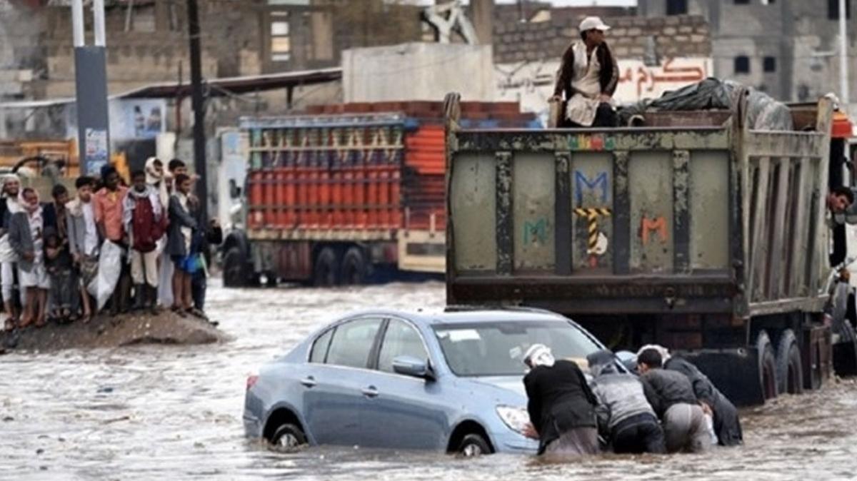 Birlemi Milletler Yemen'deki sel felaketinden 150 bin kiinin zarar grdn aklad