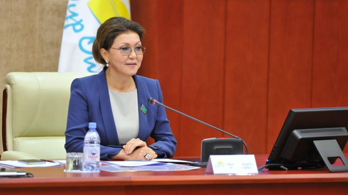 Kazakistan'da Dariga Nazarbayeva Senato Bakanlndan alnd