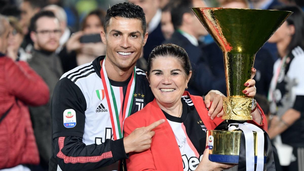 Cristiano Ronaldo'dan annesine 100 bin Euro'luk anneler gn hediyesi