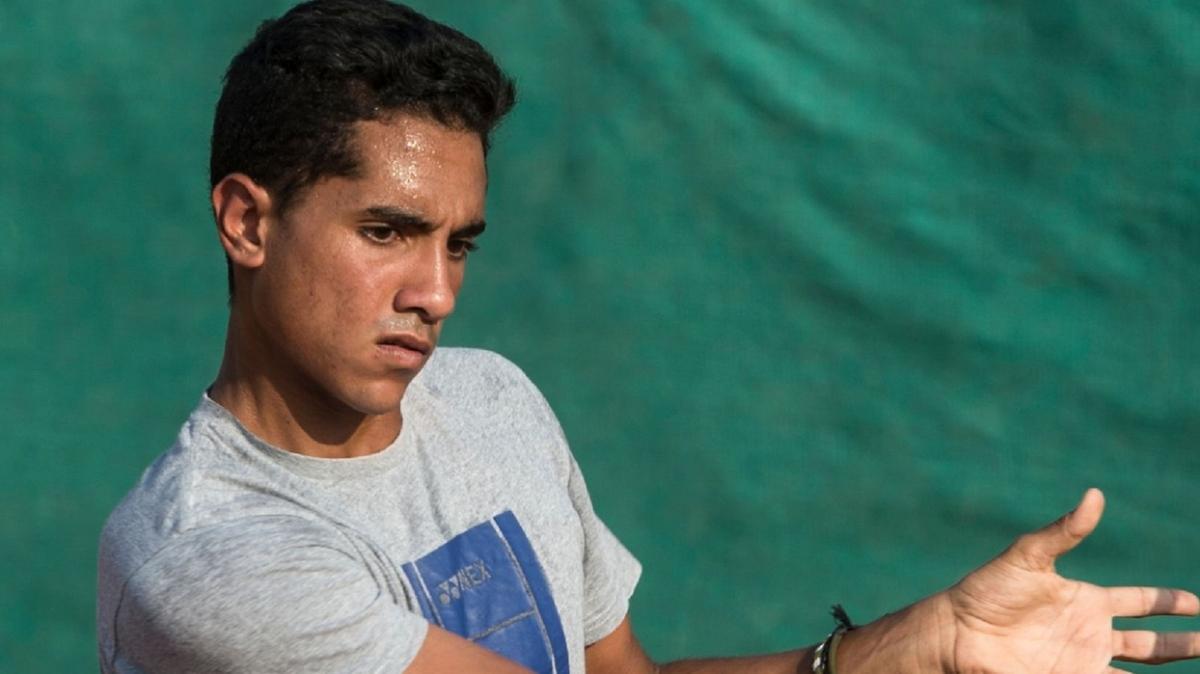 ike yapan tenisi Youssef Hossam, mr boyu men cezas ald