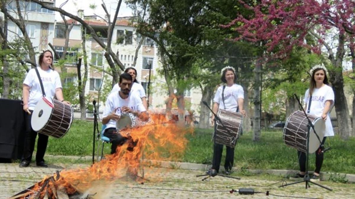 Lleburgaz'da bu yl Hdrellez atei sembolik olarak yakld