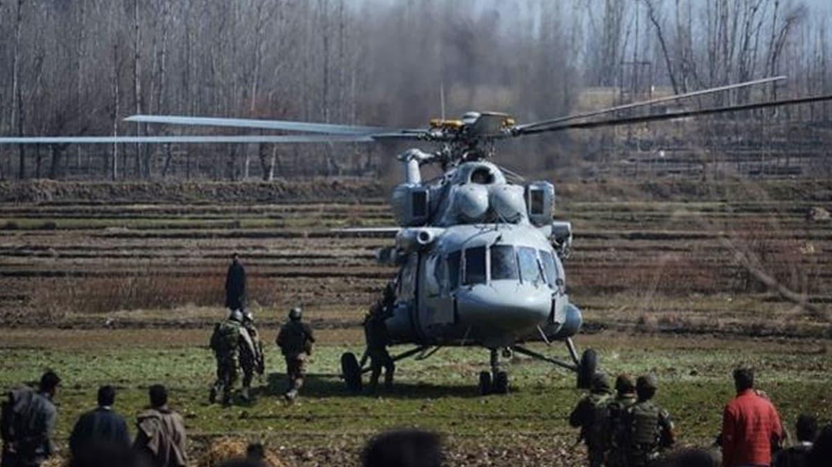 Hindistan'da 6 kiilik mrettebatn bulunduu askeri helikopter dt