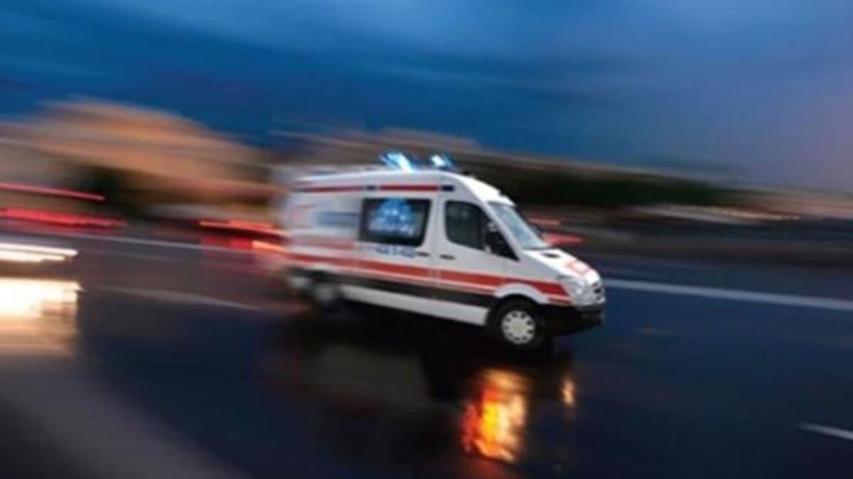 Hatay'da ambulansla otomobil arpt: 3 yaral
