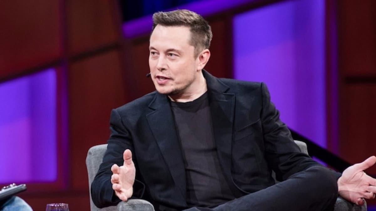 Elon Musk'tan iddial k: Be yl iinde dil renmeye gerek kalmayacak