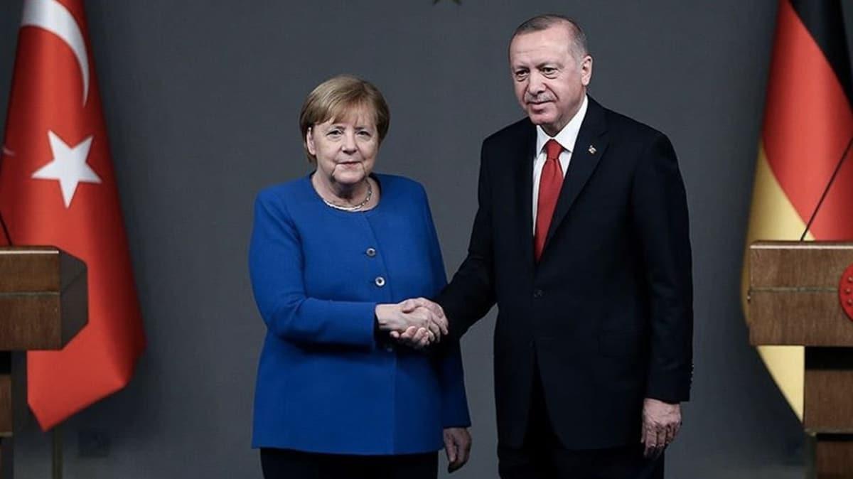 Bakan Erdoan ve Merkel telefonla grt... Kritik gndem: Kovid-19 ile mcadele