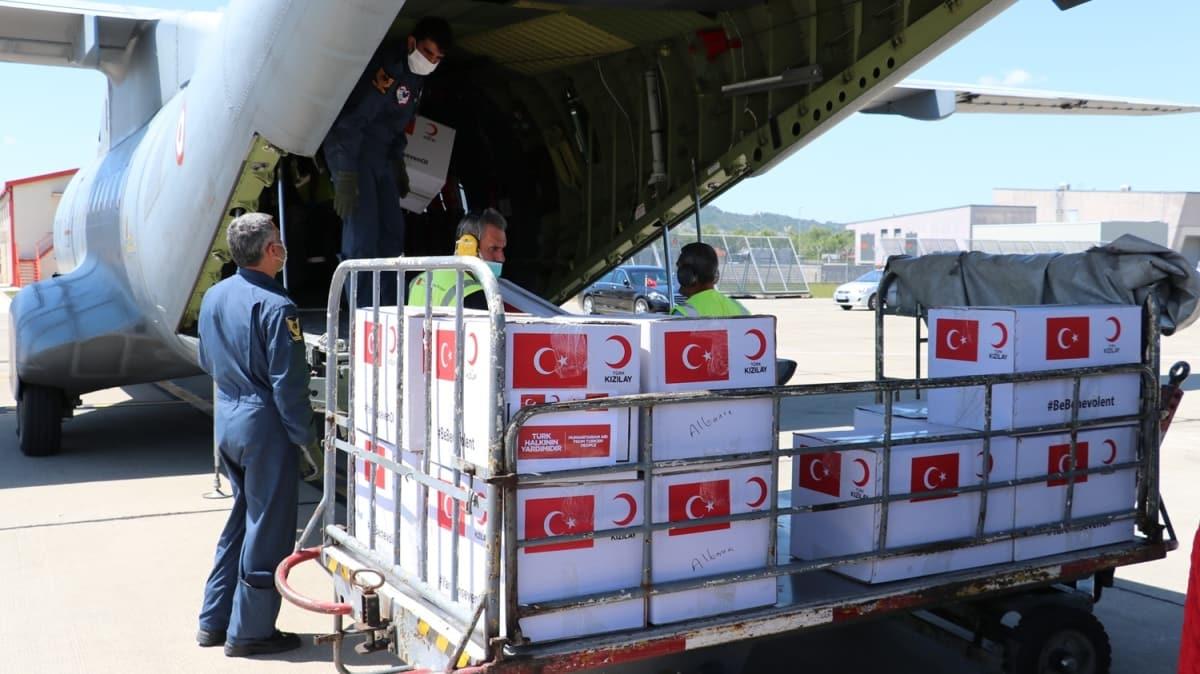Trkiye'nin tbbi yardmlar Arnavutluk'a ulat