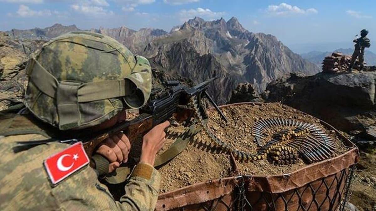 ileri Bakanl: PKK'nn Suriye uzantsnda yer alan 2 terrist teslim oldu