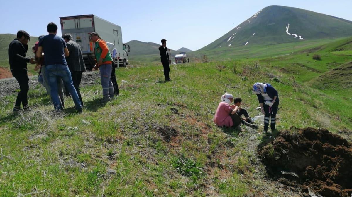 Ar'da hafif ticari ara, arampole utu: 6 yaral