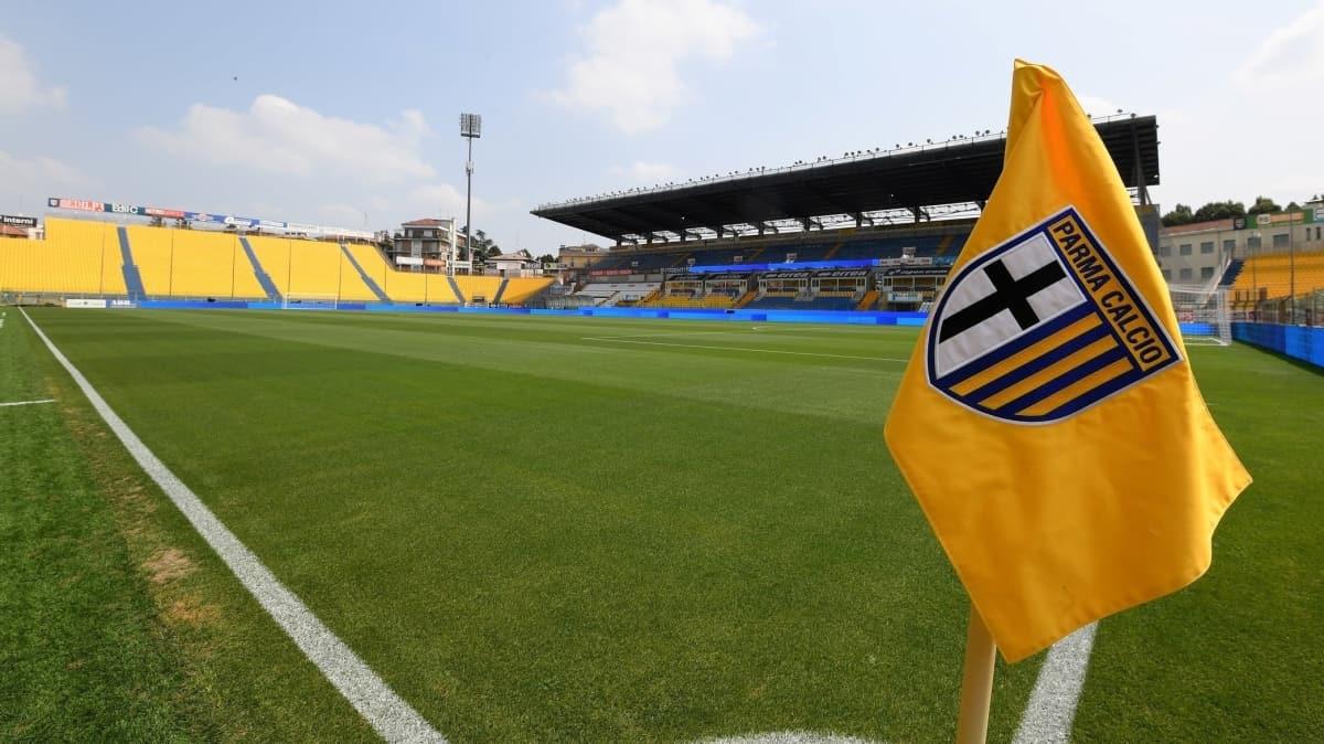 Koronavirs Parma'ya da bulat: 2 futbolcu karantinada