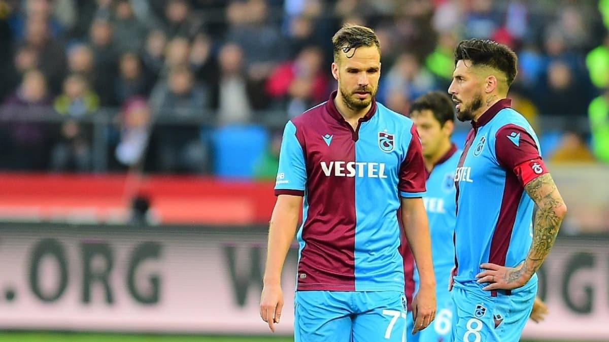 Trabzonspor'dan Jose Sosa ve Filip Novak'a koronavirs artlar