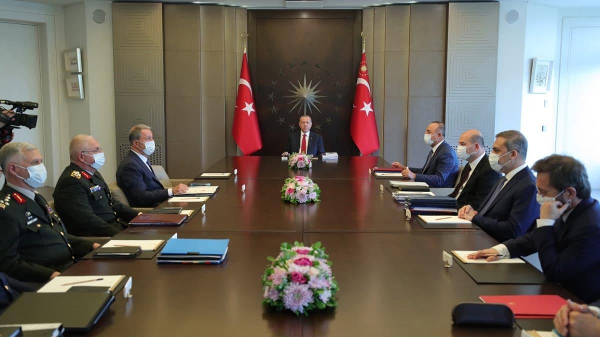 Başkan Erdoğan başkanlığında Güvenlik Toplantısı gerçekleştirildi