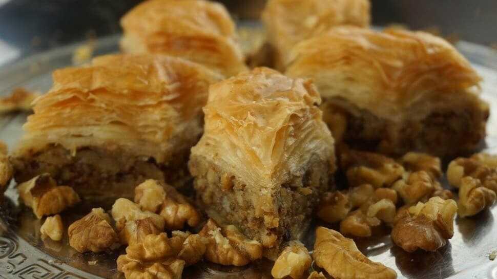 5 adımda bayram baklavası tarifi! Cevizli bayram baklavası nasıl yapılır?