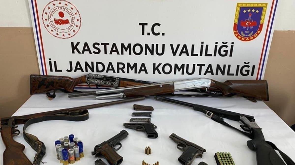 Kastamonu'da kaak silah operasyonu