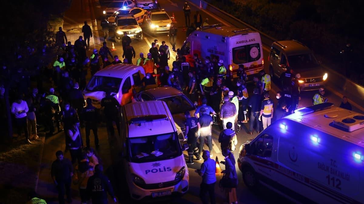 Ankara'da kontrol noktasnda trafik kazas... Yarallar var!
