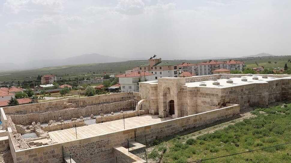 Anadolu Selçuklular eseri 790 yıllık Çardak Han eski ihtişamına kavuştu