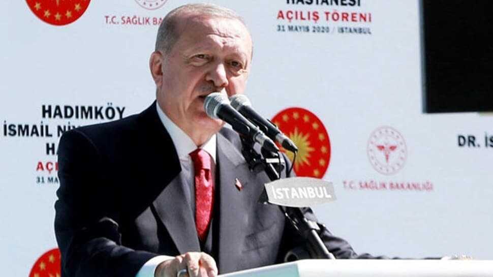 Başkan Erdoğan'dan İstanbul'un fethine 'işgal' diyenlere sert tepki